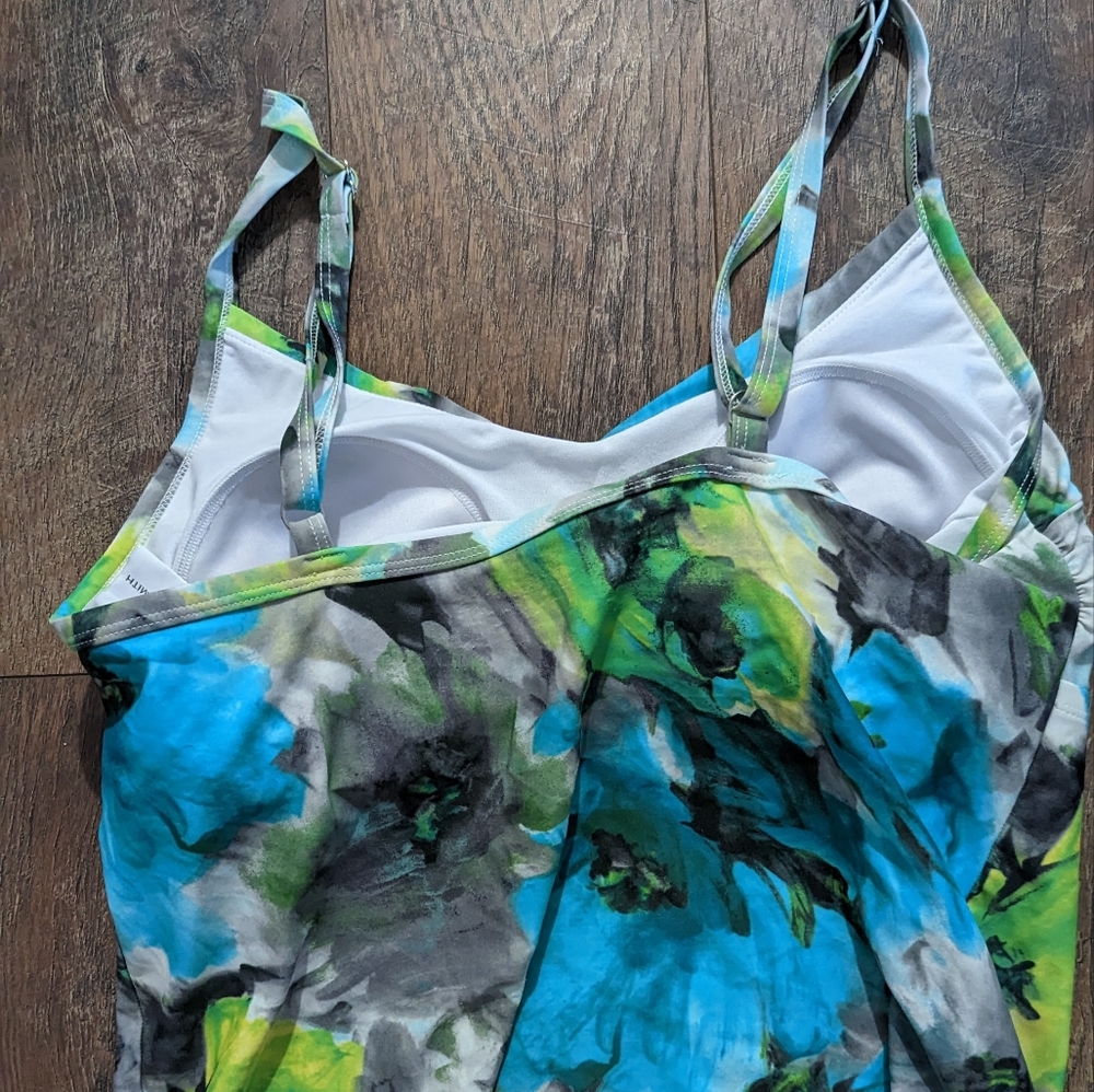 Jaclyn Smith Size 18w Floral Bathing suit top adjustable straps - Picture 2 of 4